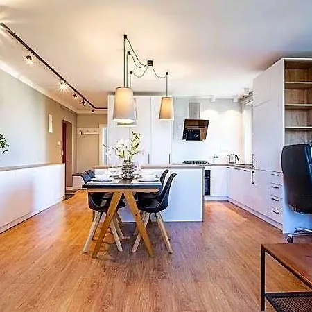 Daire Apartamentysnu, Warynski Komfort